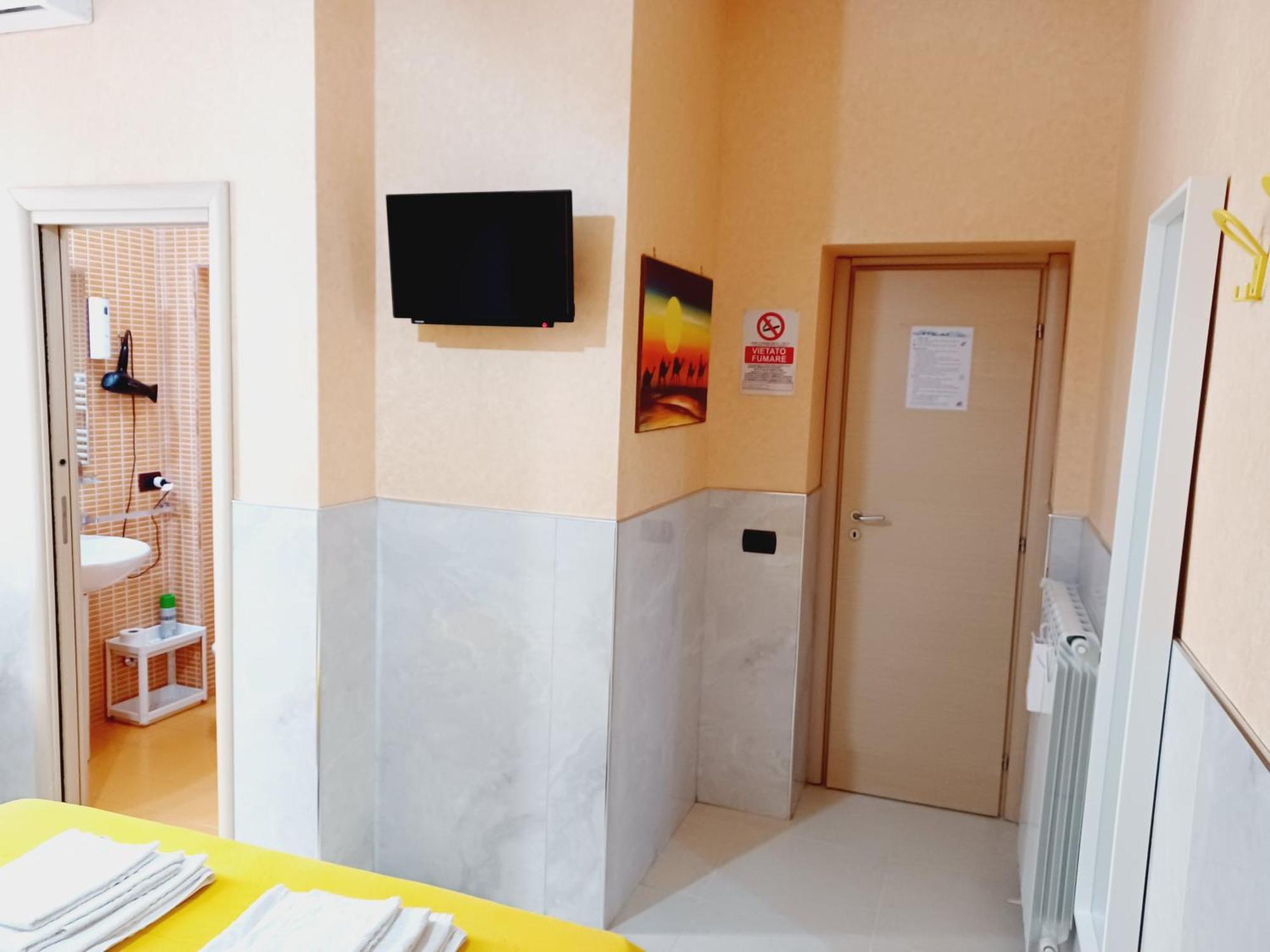 B&B Quattro Palazzi Napoli Centro Eksteriør billede
