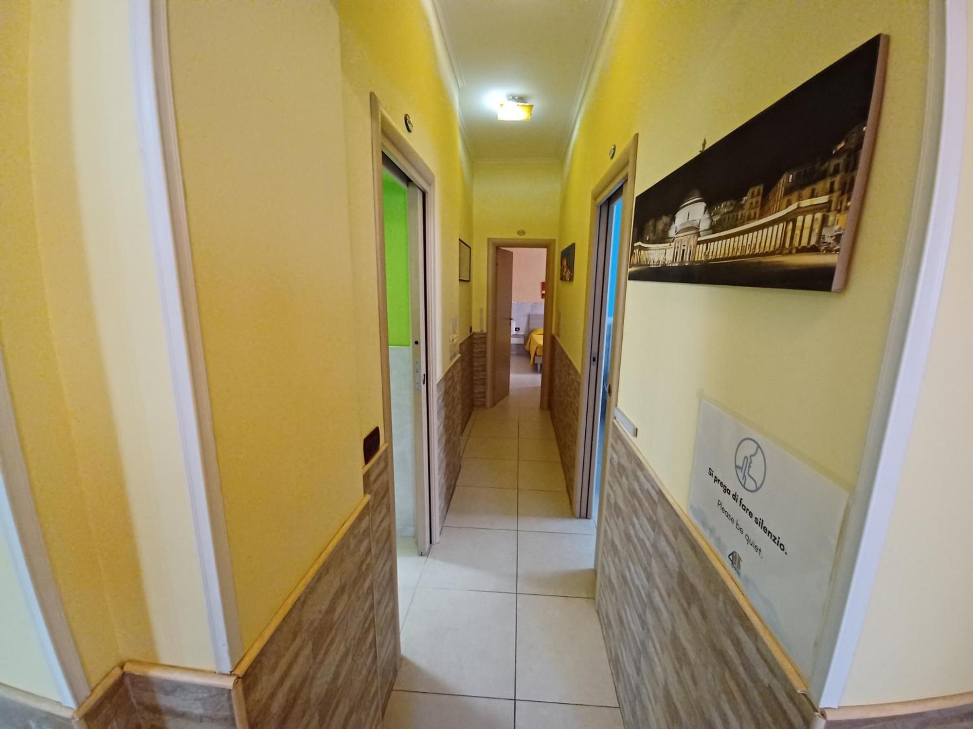 B&B Quattro Palazzi Napoli Centro Eksteriør billede