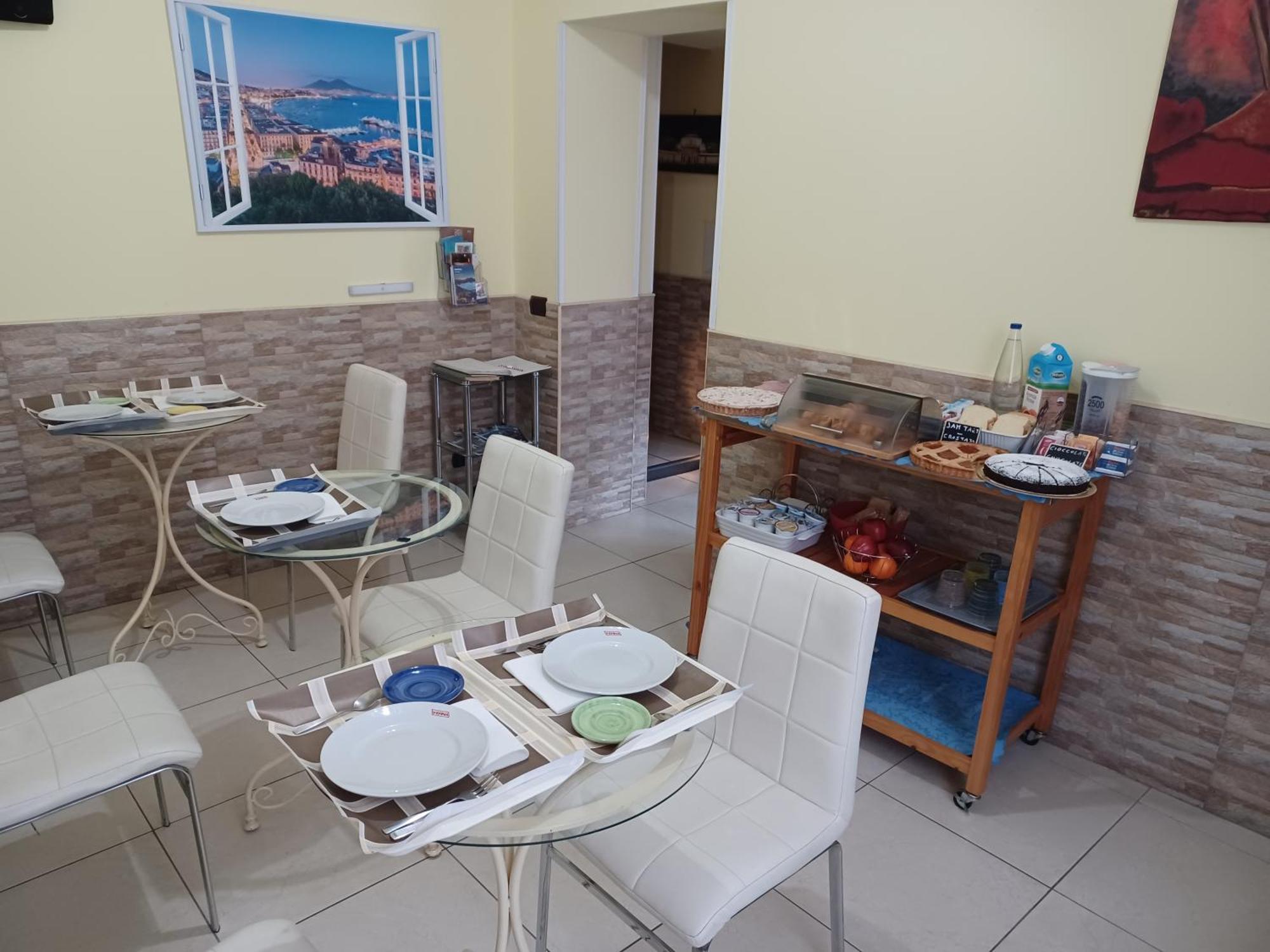B&B Quattro Palazzi Napoli Centro Eksteriør billede