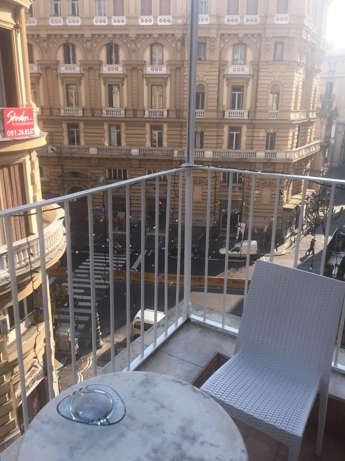 B&B Quattro Palazzi Napoli Centro Eksteriør billede